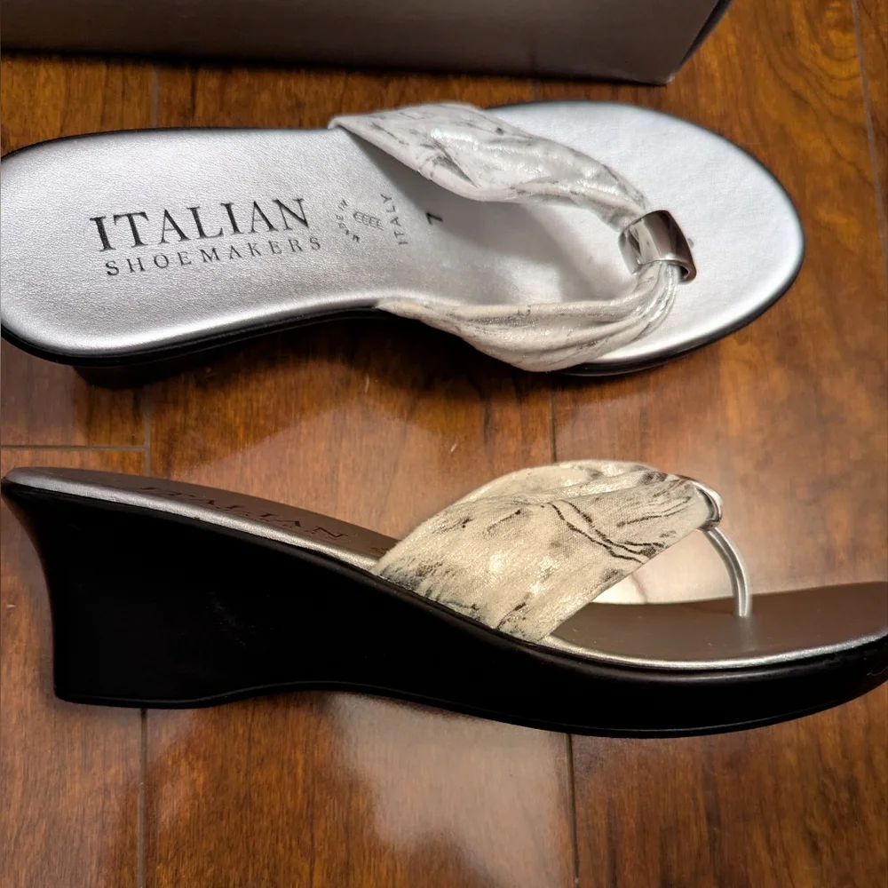 Italian Shoemakers Women's Silver Sandals - Picture 6 of 6